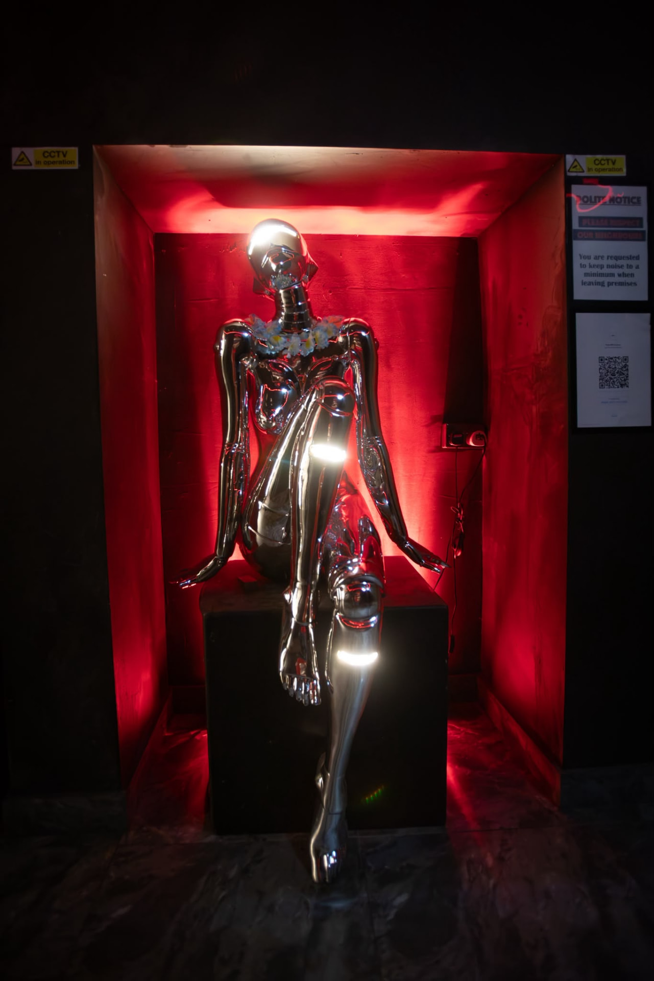 Chrome statue at the Temple 13 entrance
